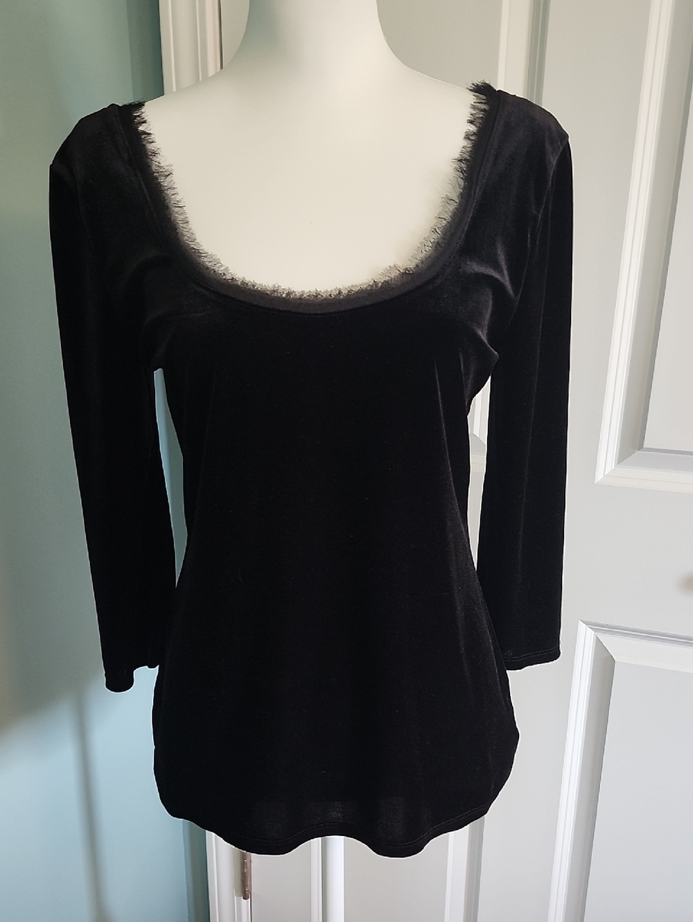 WHITE HOUSE BLACK  MARKET Black Velvet Scoop Neck Top with Delicate Trim.